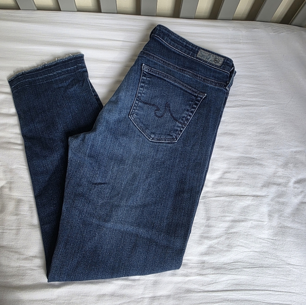 AG Adriano Goldschmied Mid Rise Straight Stevie Denim Capri Womens Size 29
